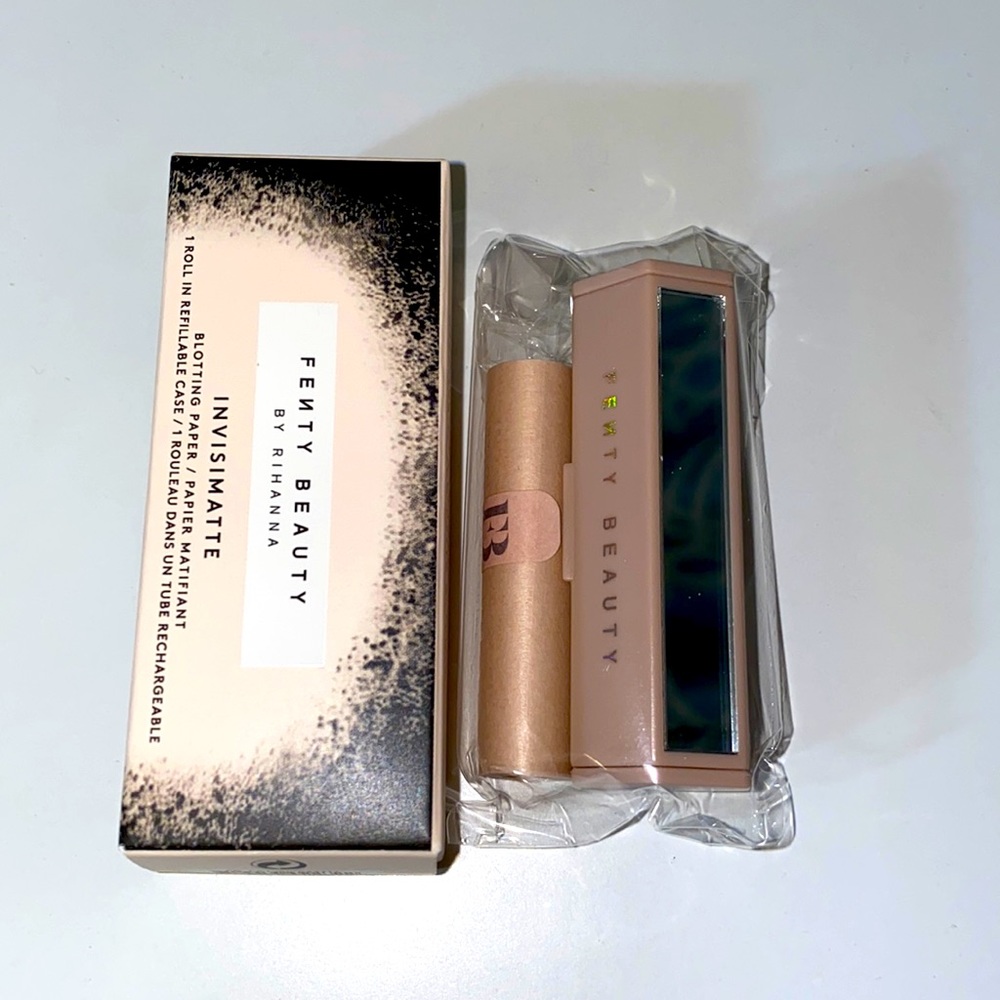 BNIB Fenty Beauty Invisimatte Blotting Paper